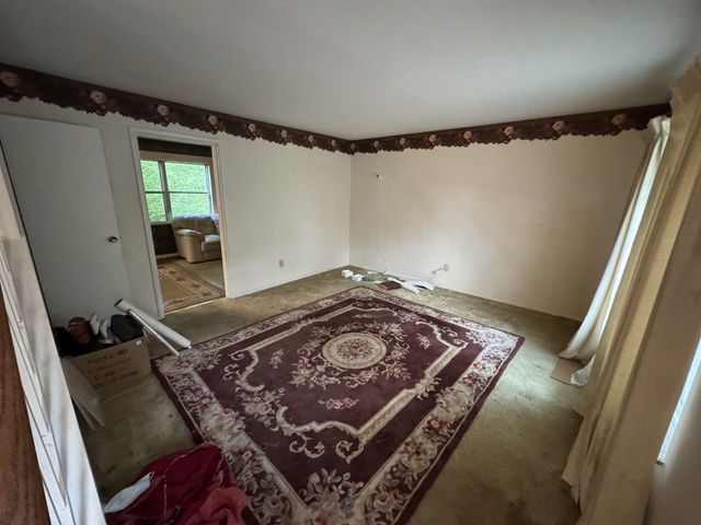 1041 W Park Dr, Knoxville, TN 37909