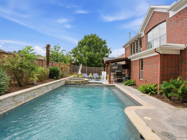 8405 Player Drive, Rowlett, TX 75089