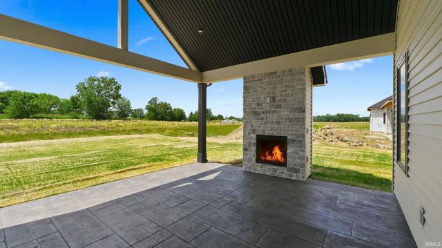 1840 Burnt Lake Drive, Fort Wayne, IN 46814