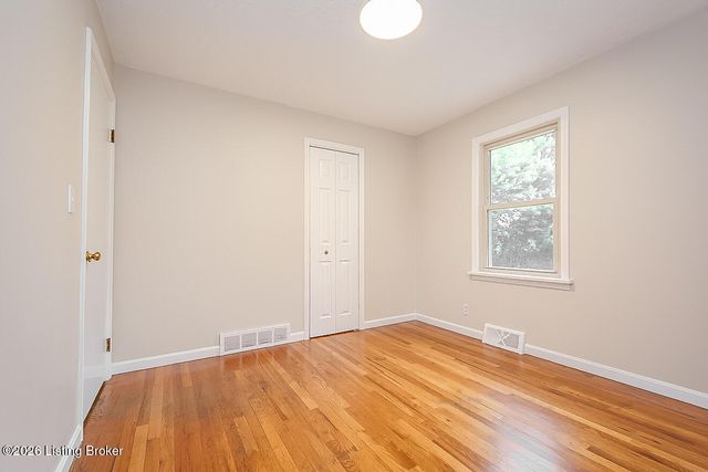 6106 Morning Glory Ln, Louisville, KY 40258