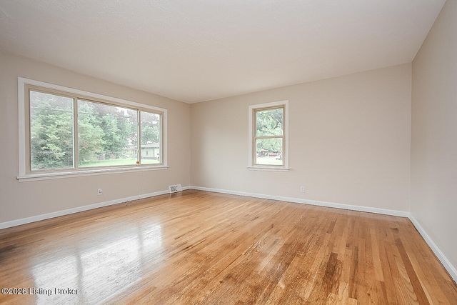6106 Morning Glory Ln, Louisville, KY 40258
