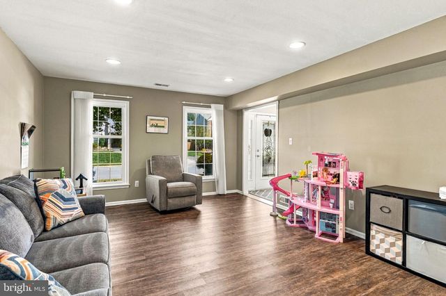 11 TELFORD LN, Mount Laurel, NJ 08054
