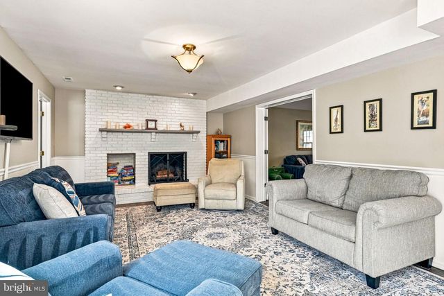 11 TELFORD LN, Mount Laurel, NJ 08054