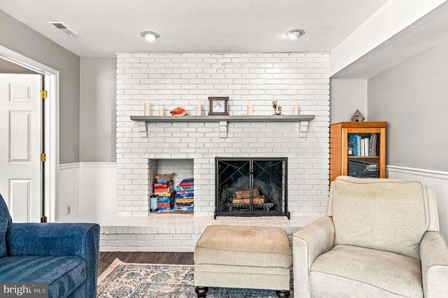 11 TELFORD LN, Mount Laurel, NJ 08054