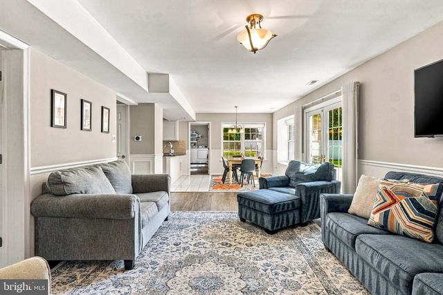 11 TELFORD LN, Mount Laurel, NJ 08054