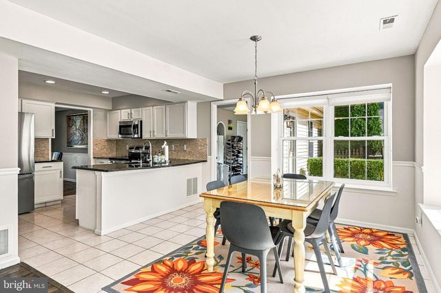 11 TELFORD LN, Mount Laurel, NJ 08054