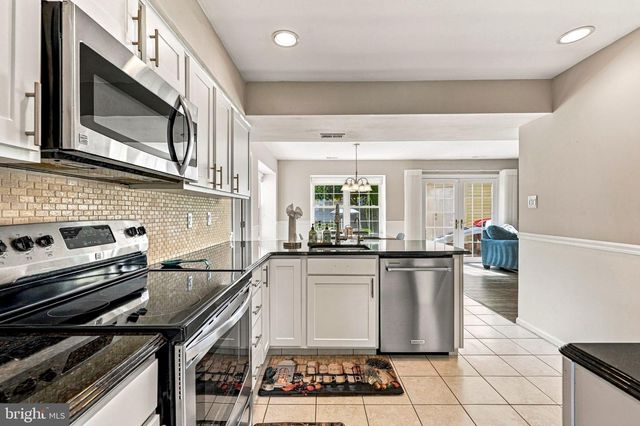 11 TELFORD LN, Mount Laurel, NJ 08054