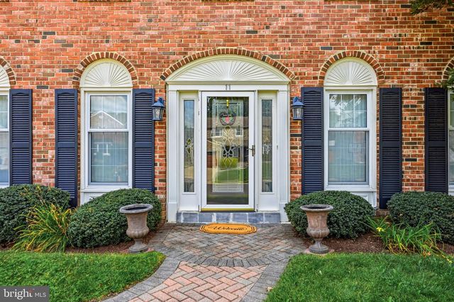 11 TELFORD LN, Mount Laurel, NJ 08054