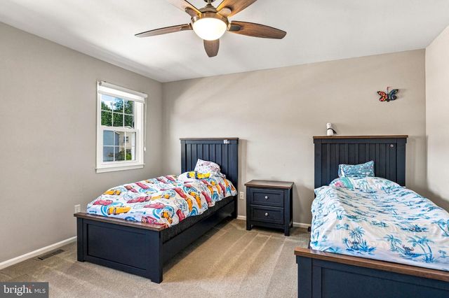 11 TELFORD LN, Mount Laurel, NJ 08054