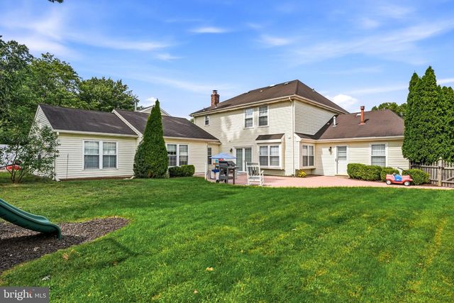 11 TELFORD LN, Mount Laurel, NJ 08054