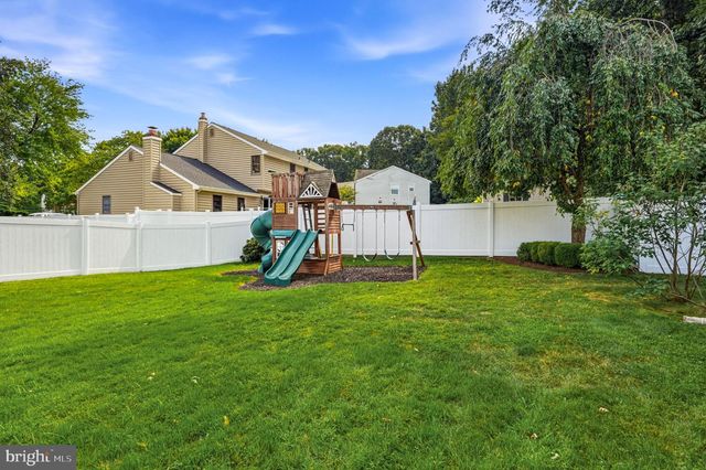 11 TELFORD LN, Mount Laurel, NJ 08054