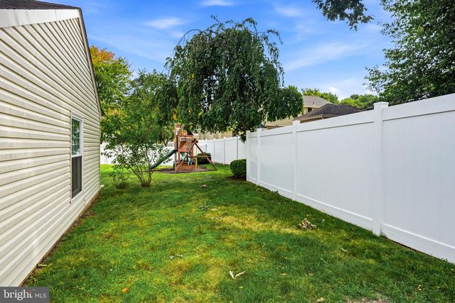 11 TELFORD LN, Mount Laurel, NJ 08054