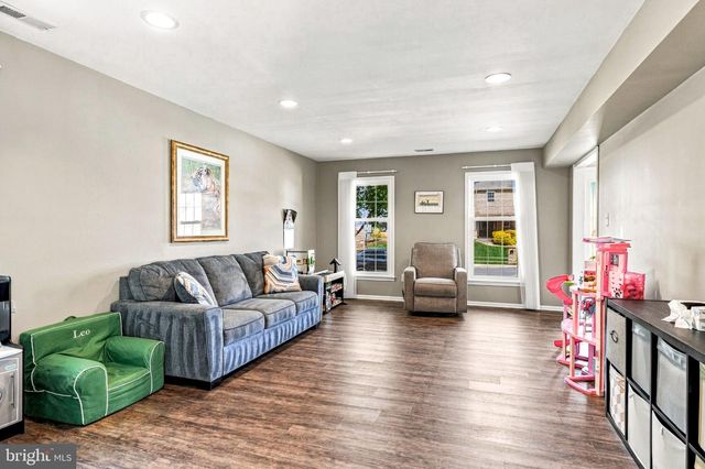 11 TELFORD LN, Mount Laurel, NJ 08054