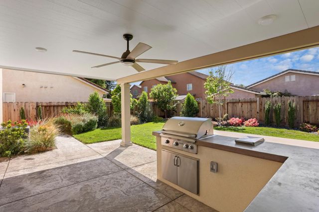 3383 Summerdale Ave, Turlock, CA 95382