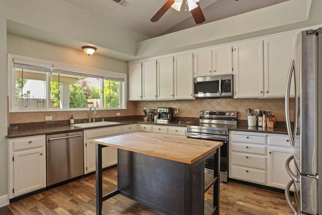 3383 Summerdale Ave, Turlock, CA 95382