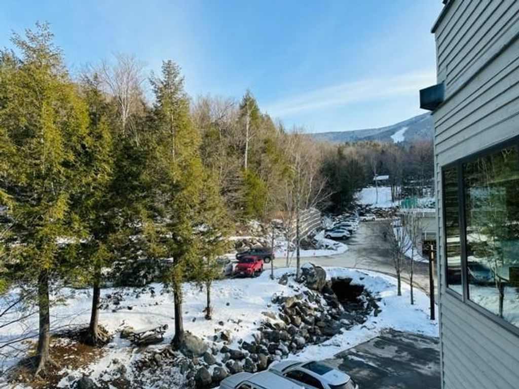Image 14 of property listing at 90 Loon Mountain Road # 1203B, Lincoln, NH 03251