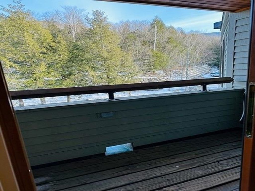 Image 15 of property listing at 90 Loon Mountain Road # 1203B, Lincoln, NH 03251