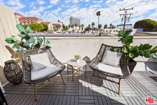 1128 15TH Street 6, Santa Monica, CA 90403