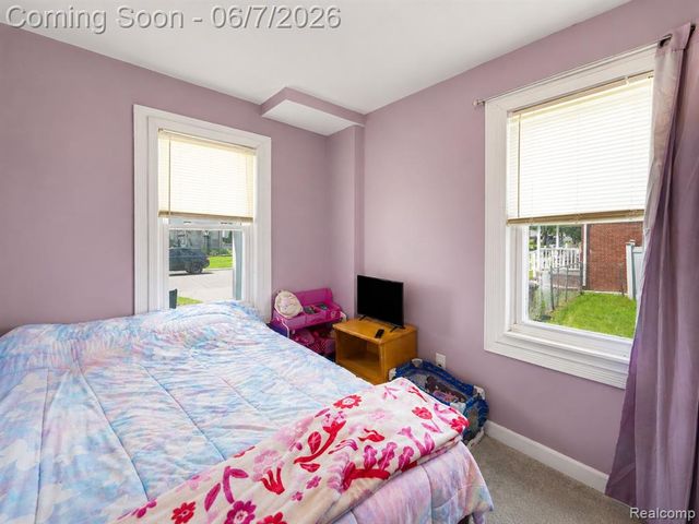 1304 Stewart Avenue, Lincoln Park, MI 48146