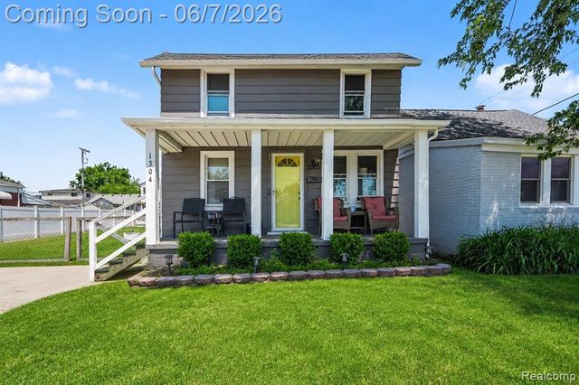 1304 Stewart Avenue, Lincoln Park, MI 48146