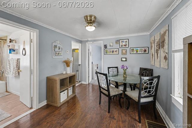 1304 Stewart Avenue, Lincoln Park, MI 48146