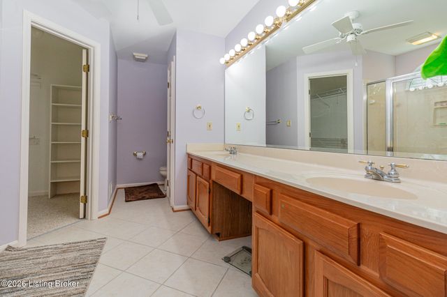 2716 Antone Pkwy, Louisville, KY 40220
