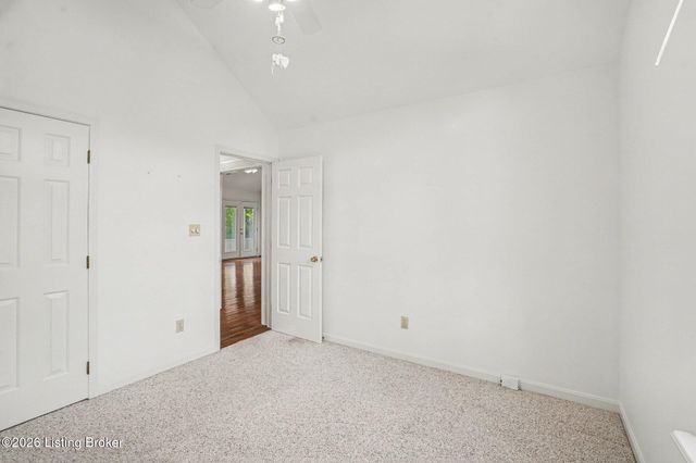 2716 Antone Pkwy, Louisville, KY 40220