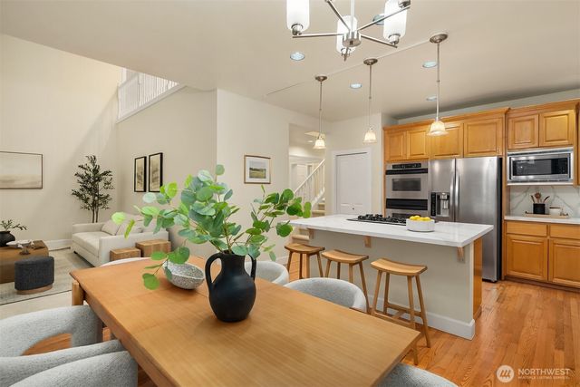 21030 SE 5th Street, Sammamish, WA 98074