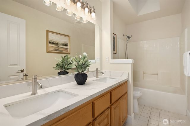 21030 SE 5th Street, Sammamish, WA 98074