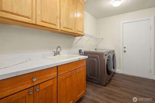 21030 SE 5th Street, Sammamish, WA 98074
