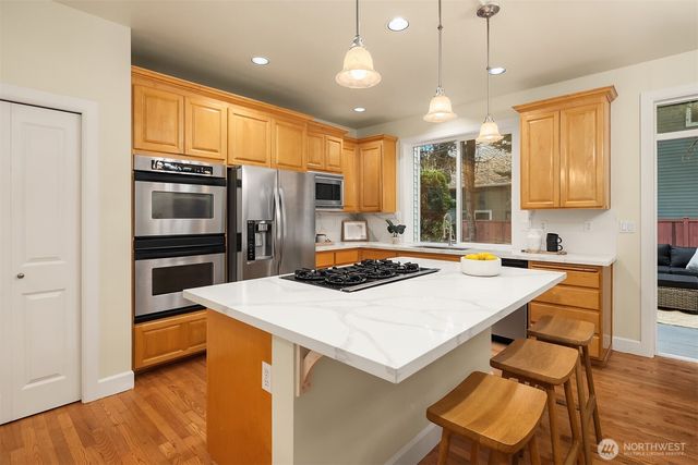 21030 SE 5th Street, Sammamish, WA 98074