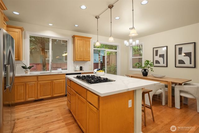 21030 SE 5th Street, Sammamish, WA 98074