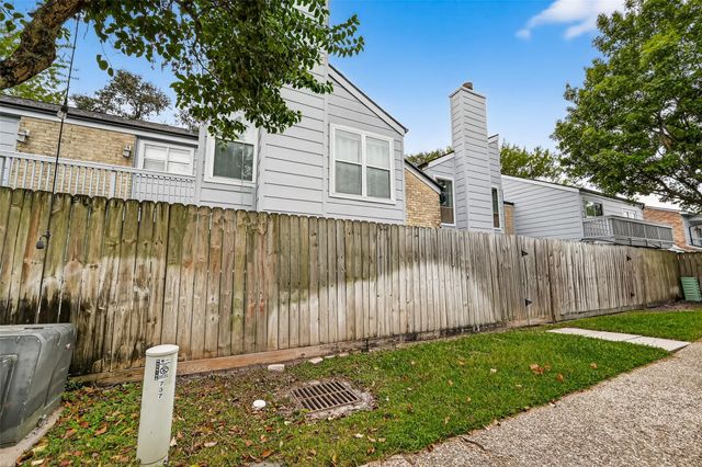 711 Worthshire Street, Houston, TX 77008