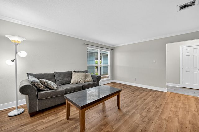 711 Worthshire Street, Houston, TX 77008