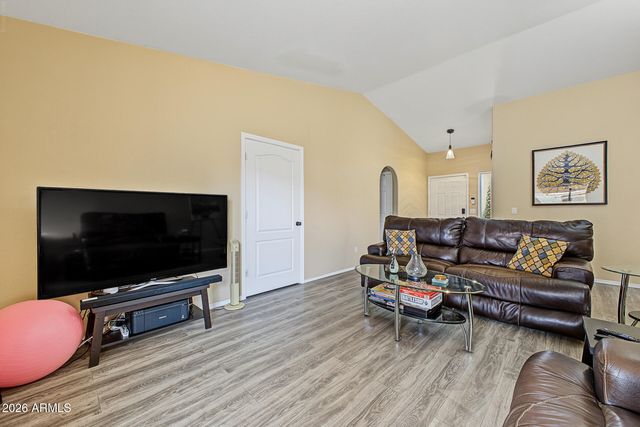 1225 E Douglas Avenue, Gilbert, AZ 85234