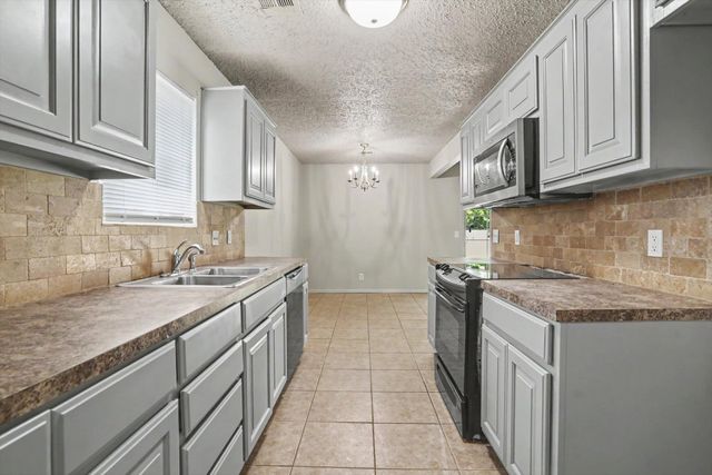 3346 S 141st East Avenue, Tulsa, OK 74134