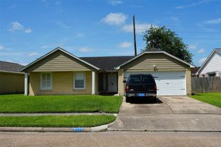 2135 Squire Dobbins Dr Drive, Sugar Land, TX 77478