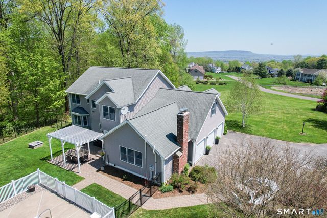 96 Farmingberry Drive, Southington, CT 06489