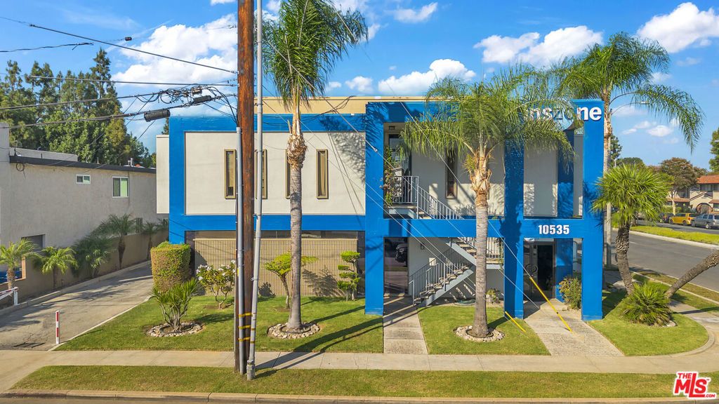 10535 Paramount Boulevard, Downey, CA 90241 — photo 2