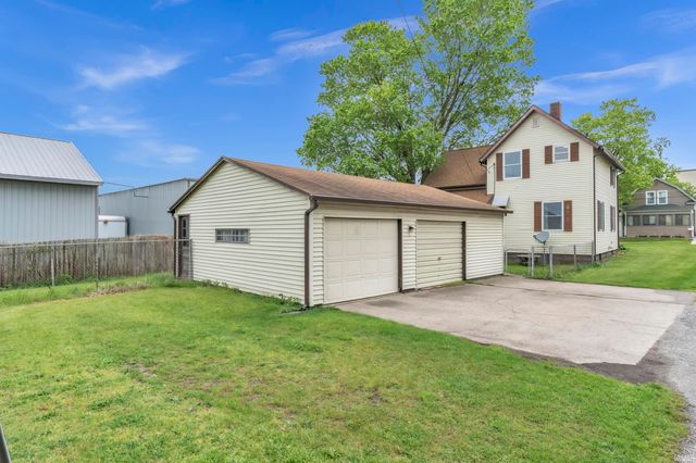 215 W Grove Street, Kendallville, IN 46755