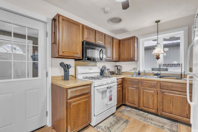 215 W Grove Street, Kendallville, IN 46755