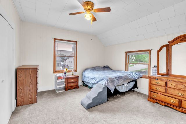 215 W Grove Street, Kendallville, IN 46755