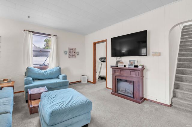 215 W Grove Street, Kendallville, IN 46755