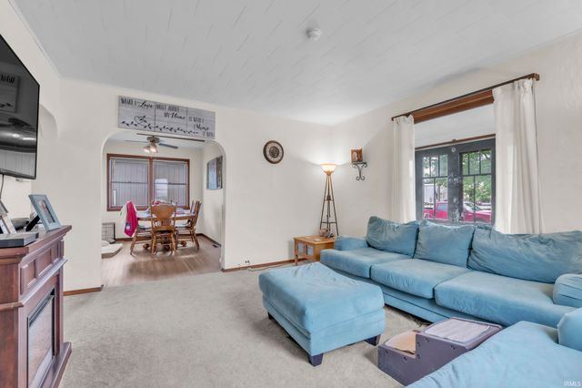 215 W Grove Street, Kendallville, IN 46755