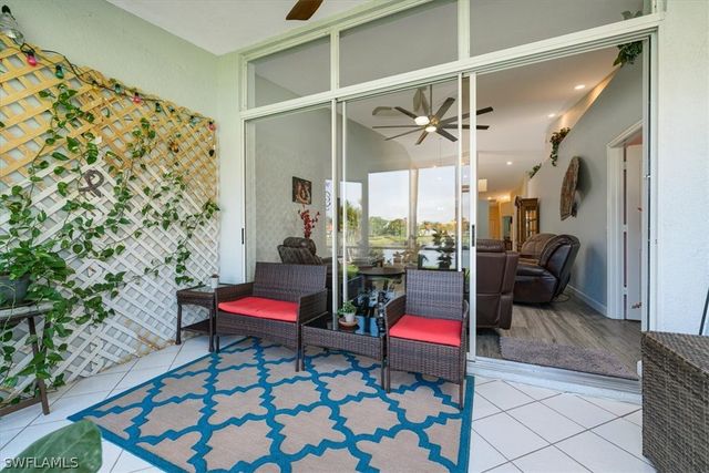 235 W Naomi DR 5901, Naples, FL 34104