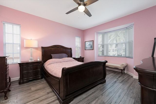 235 W Naomi DR 5901, Naples, FL 34104