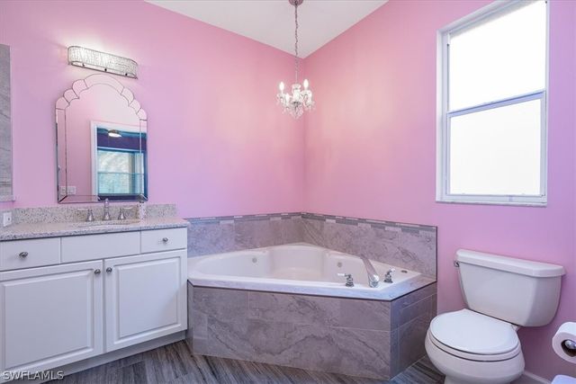 235 W Naomi DR 5901, Naples, FL 34104