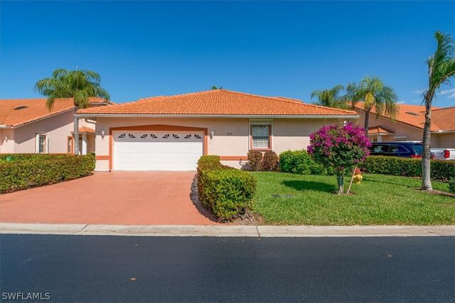 235 W Naomi DR 5901, Naples, FL 34104