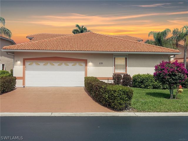 235 W Naomi DR 5901, Naples, FL 34104