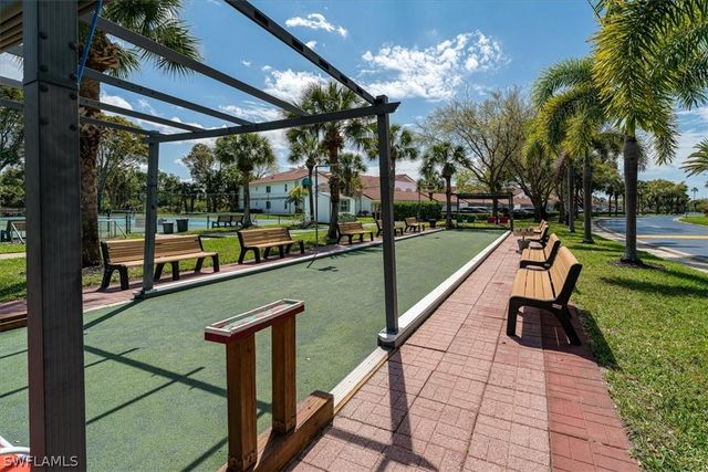 235 W Naomi DR 5901, Naples, FL 34104